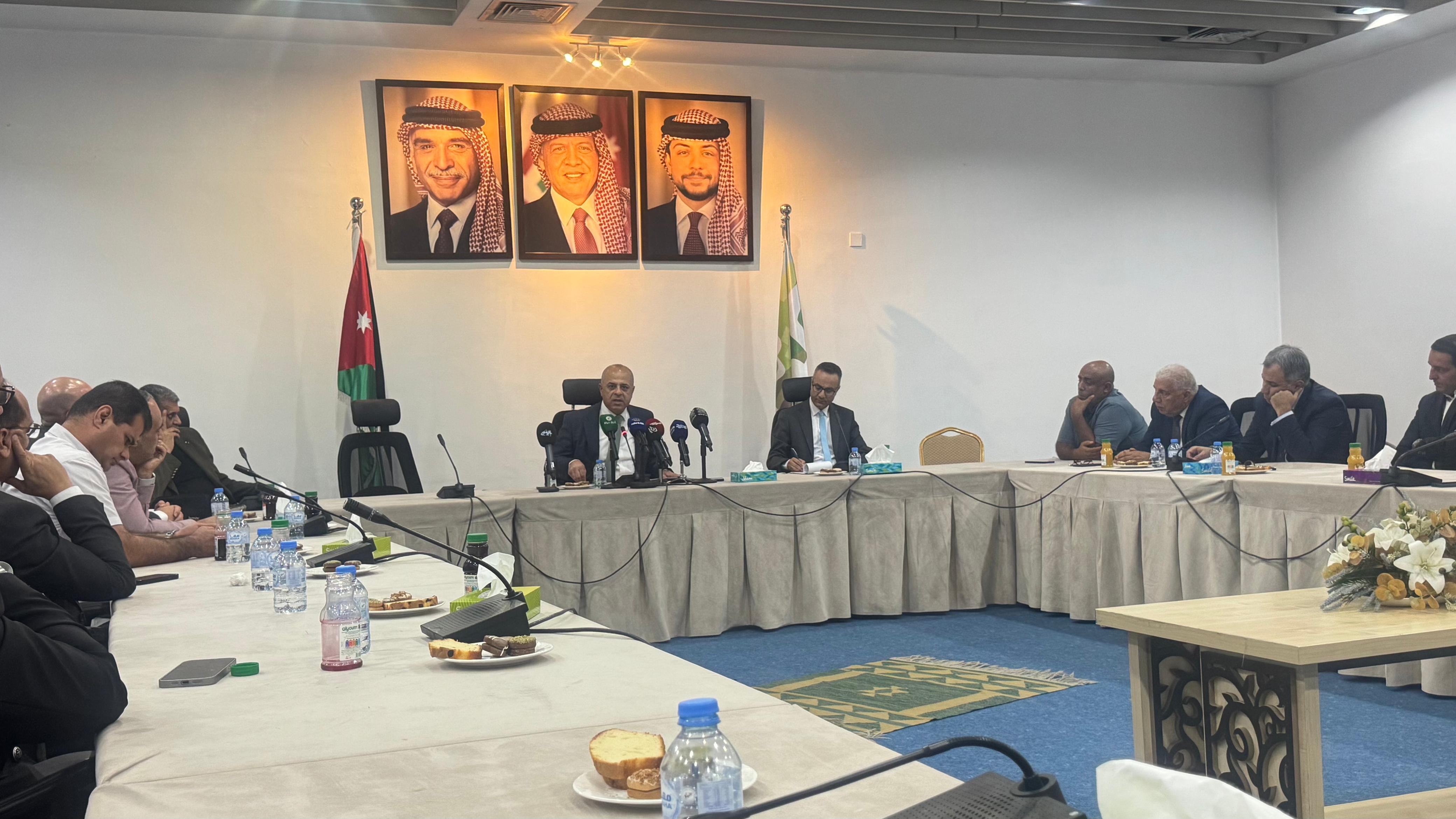 Madar Al-Saa Images 0.5950873838091502