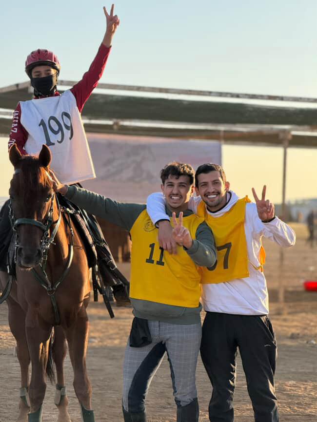 Madar Al-Saa Images 0.9914417862576124