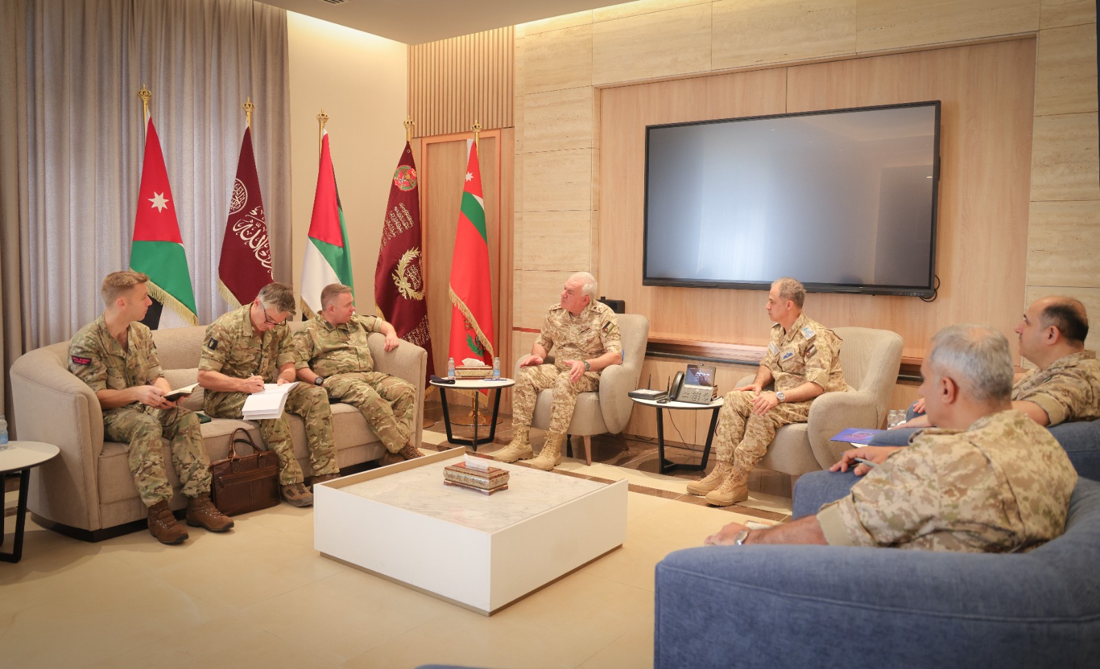 Madar Al-Saa Images 0.8200806267586263