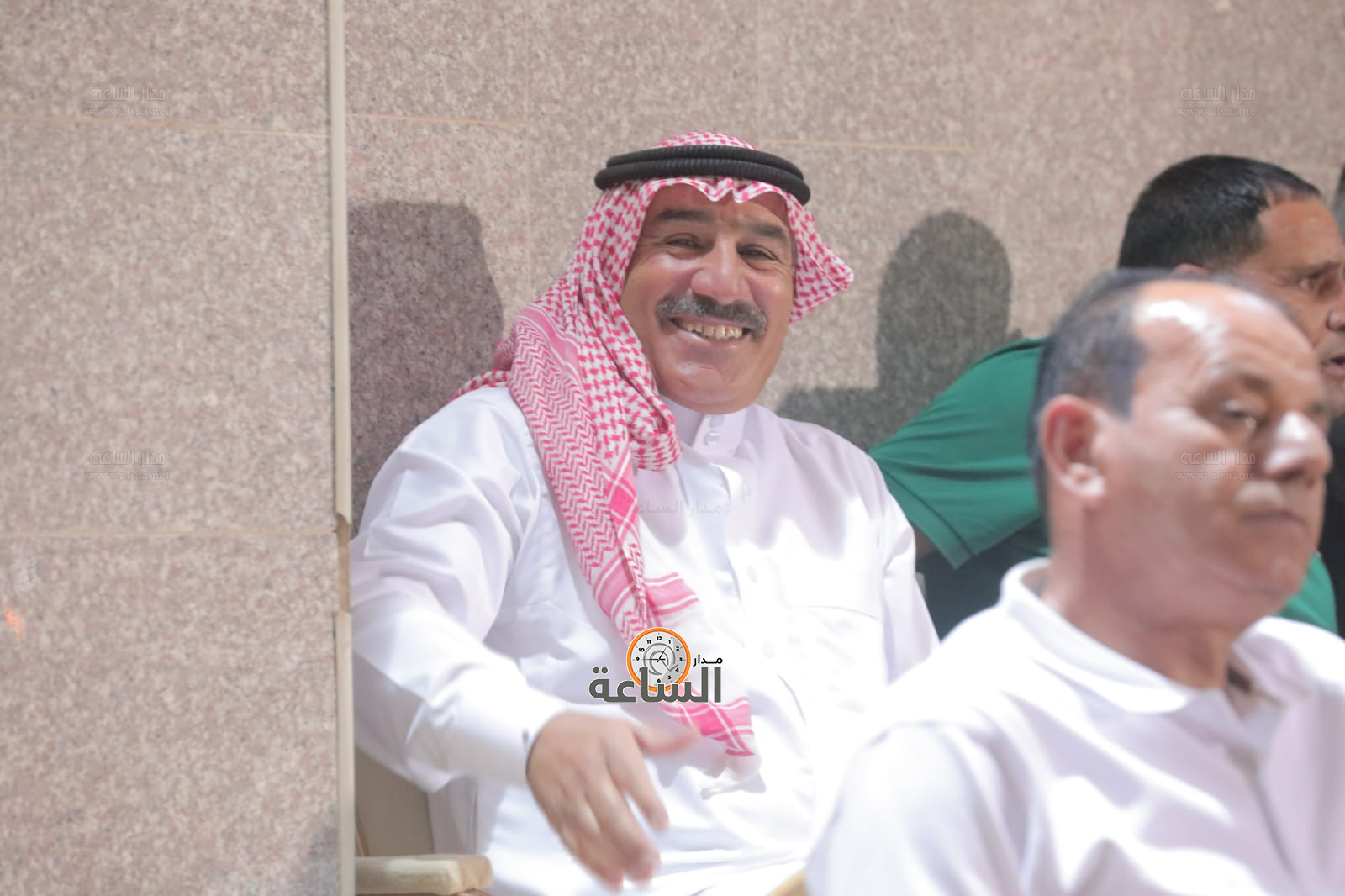 Madar Al-Saa Images 0.47386275581885273