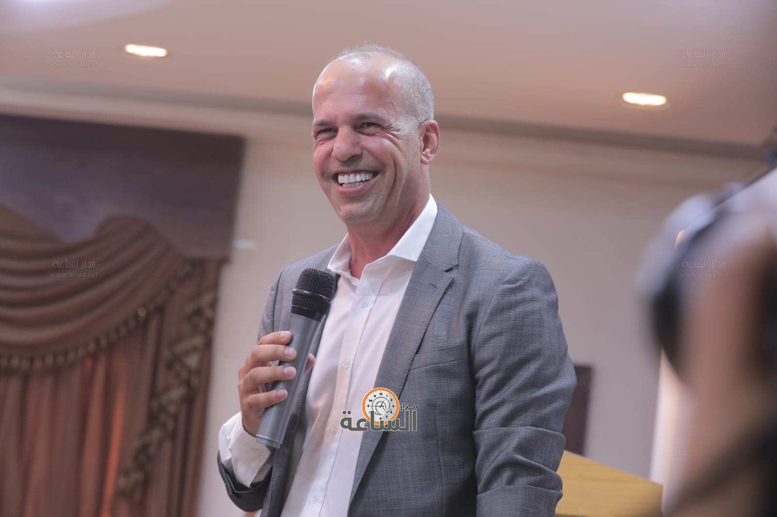 Madar Al-Saa Images 0.4816205184037021