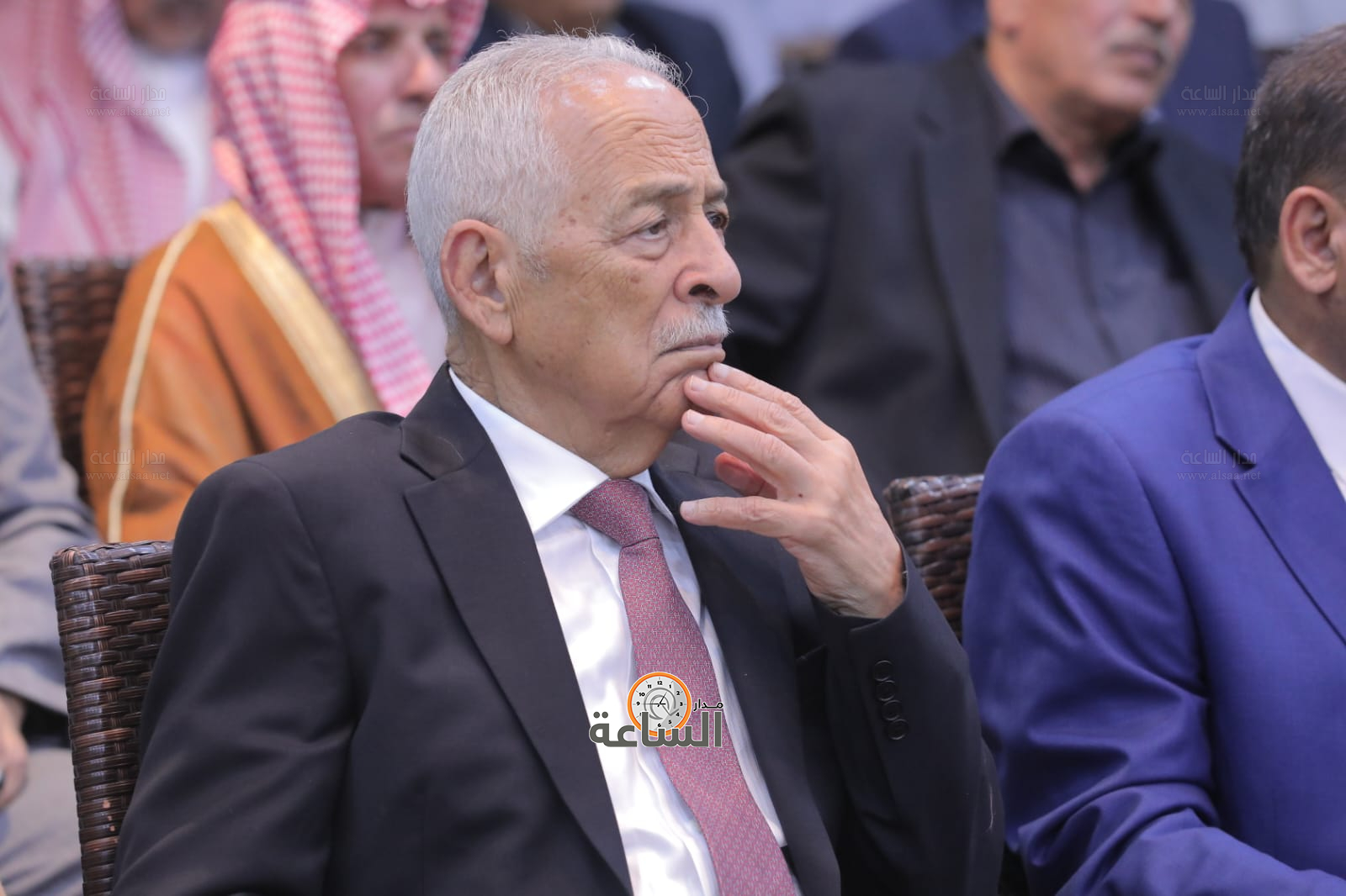 Madar Al-Saa Images 0.9857607872263762