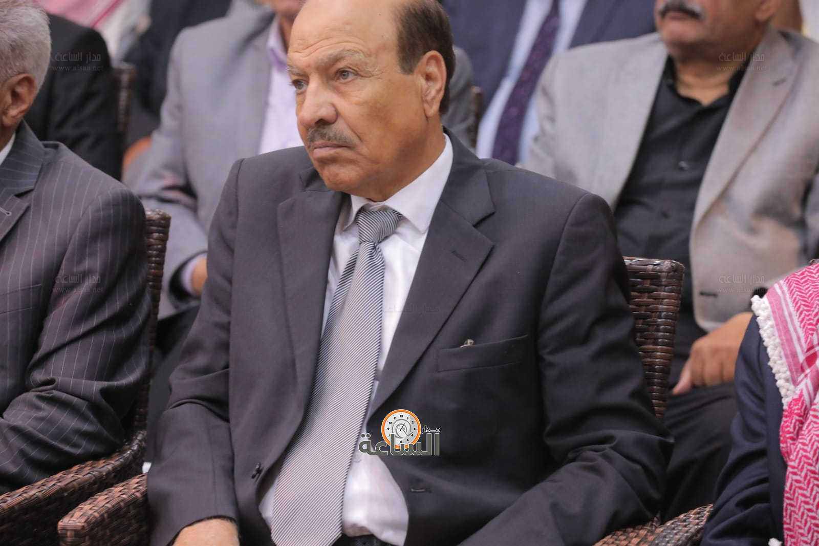 Madar Al-Saa Images 0.845106557596094