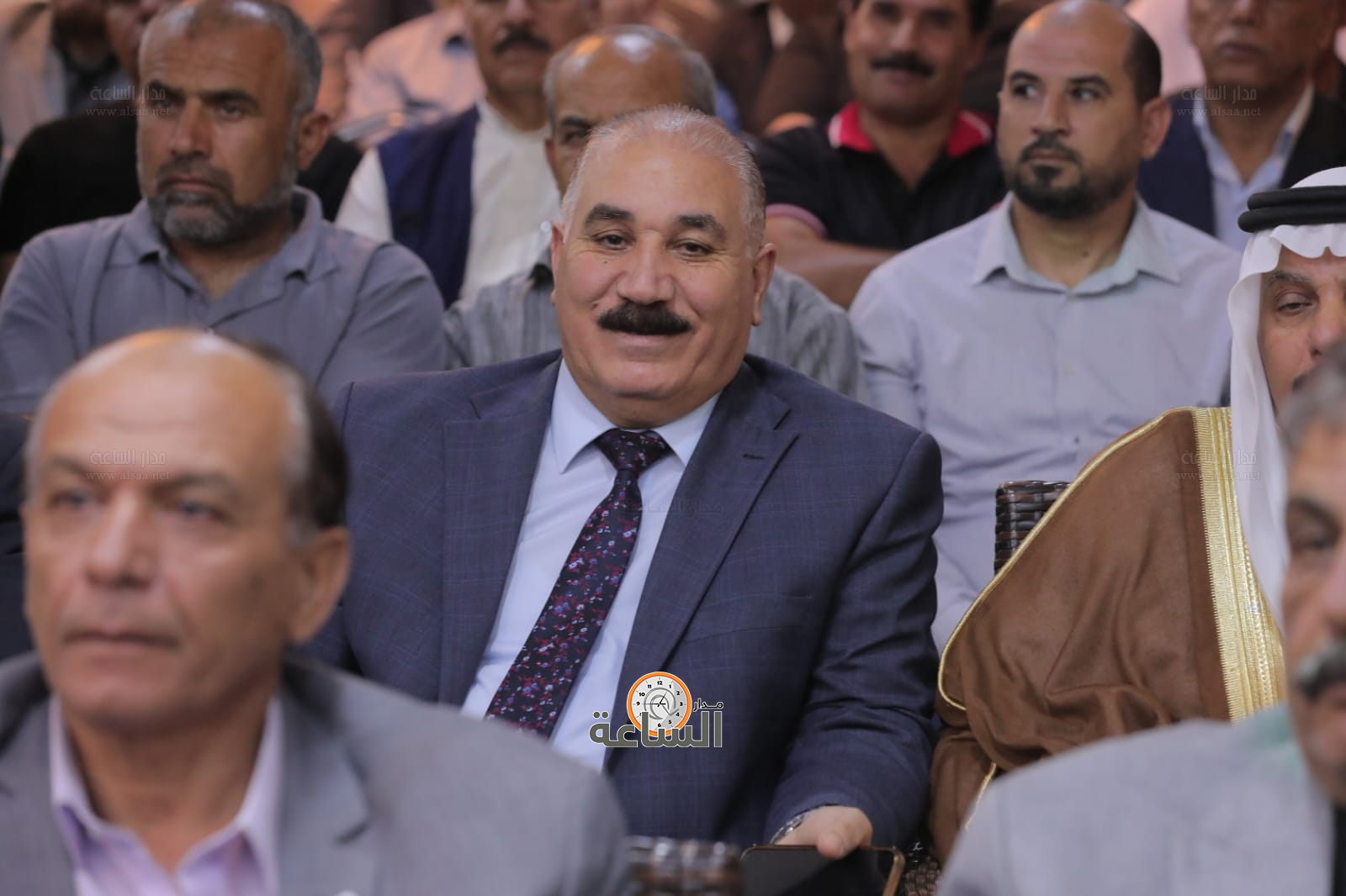 Madar Al-Saa Images 0.5005885724513764