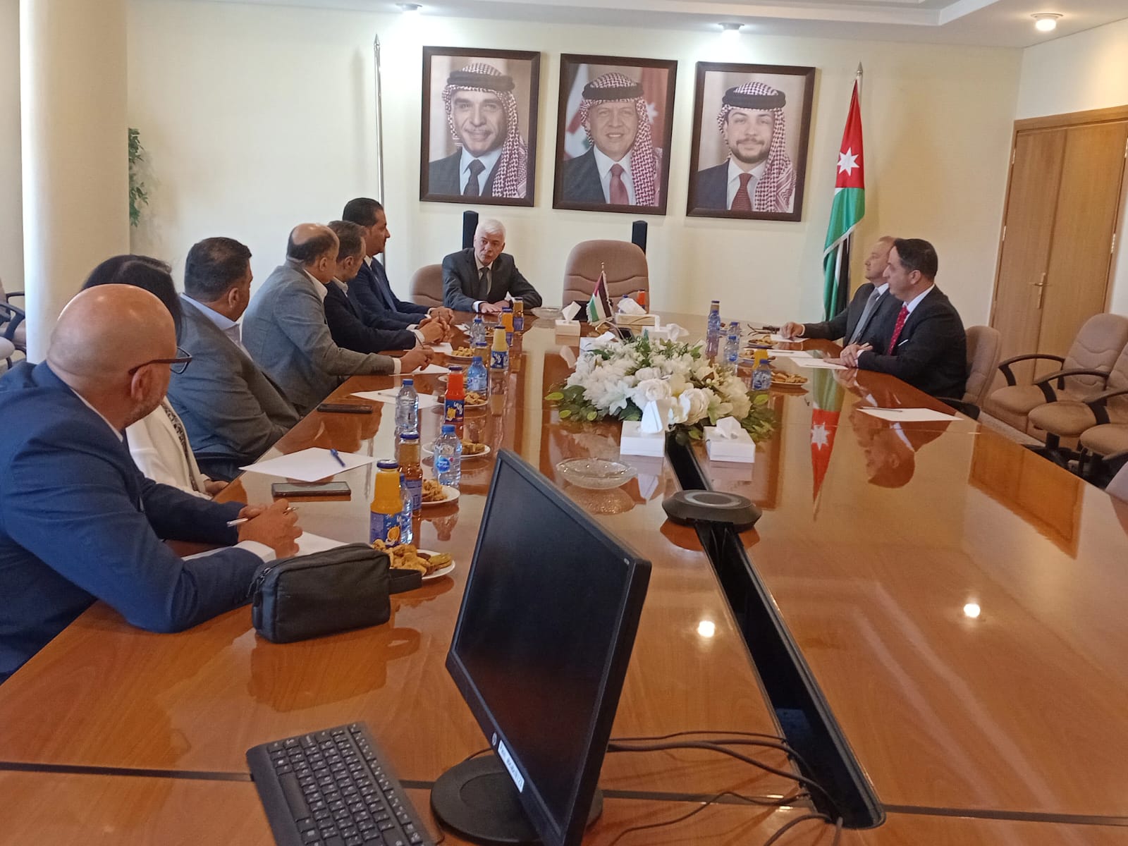 Madar Al-Saa Images 0.04926447697396774