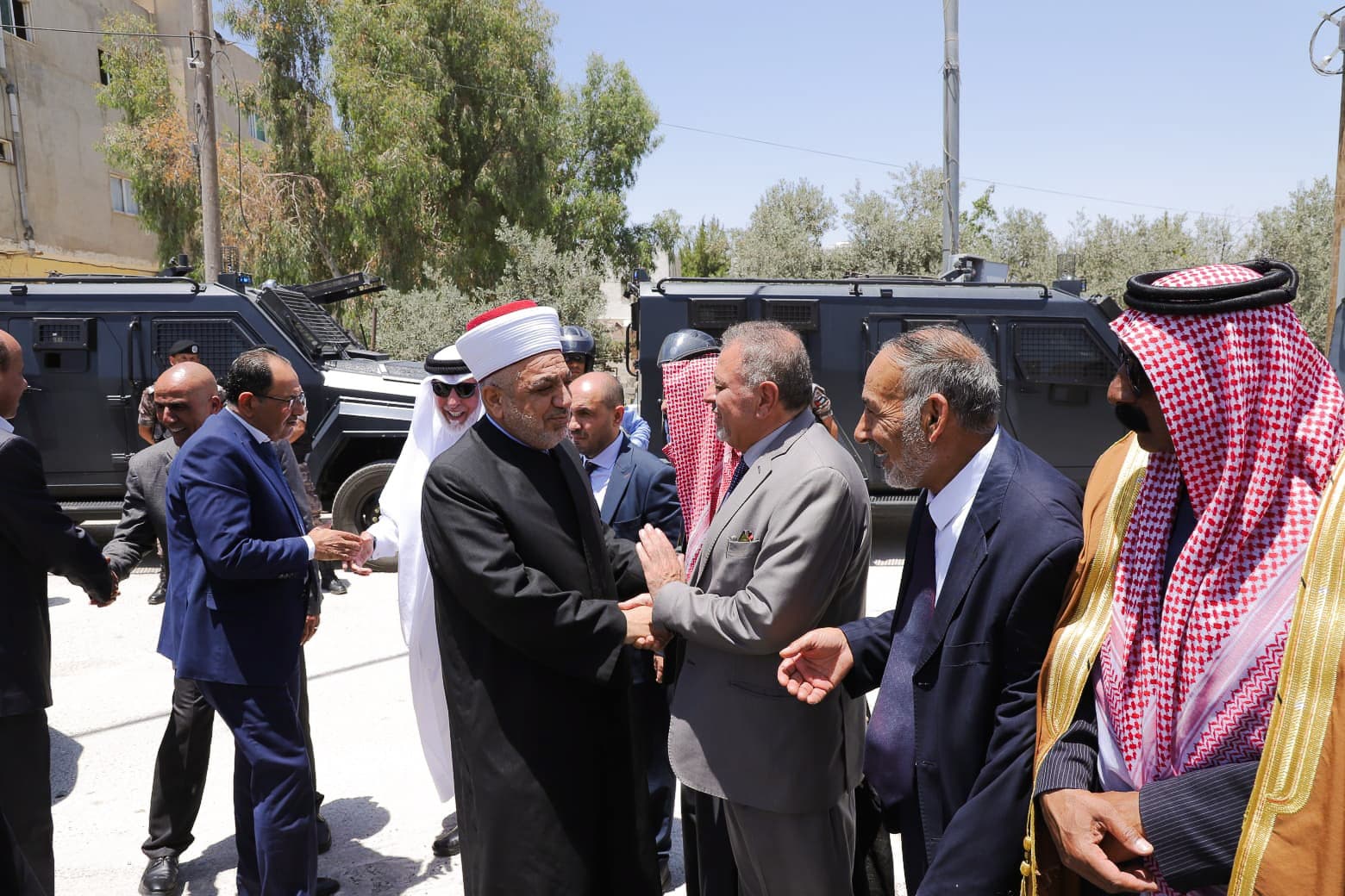 Madar Al-Saa Images 0.8467162789768099