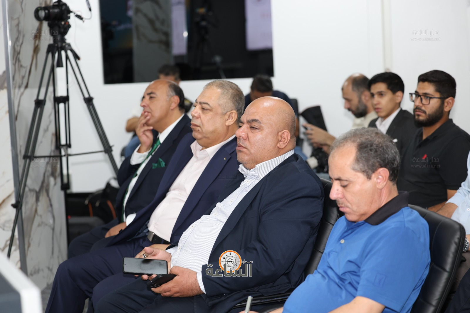 Madar Al-Saa Images 0.5780822410772246