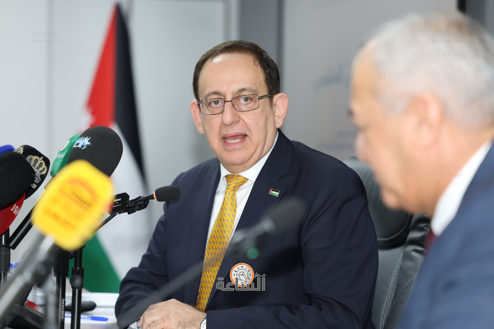 Madar Al-Saa Images 0.386131997587559