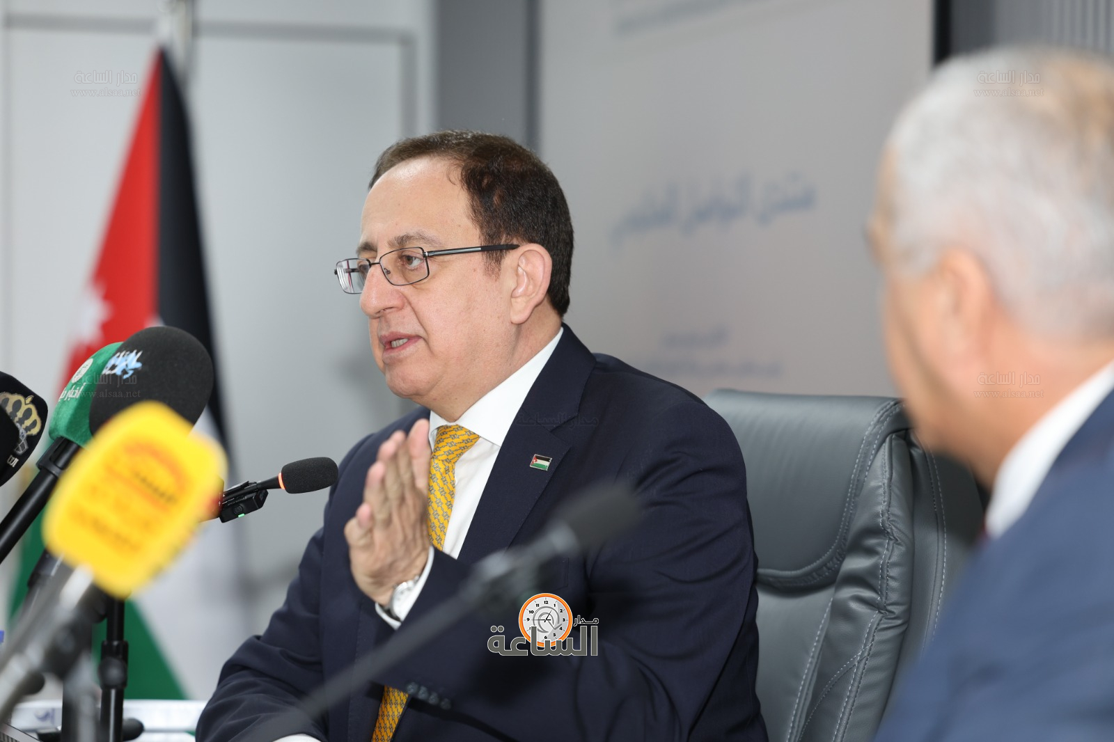 Madar Al-Saa Images 0.18341640505056778