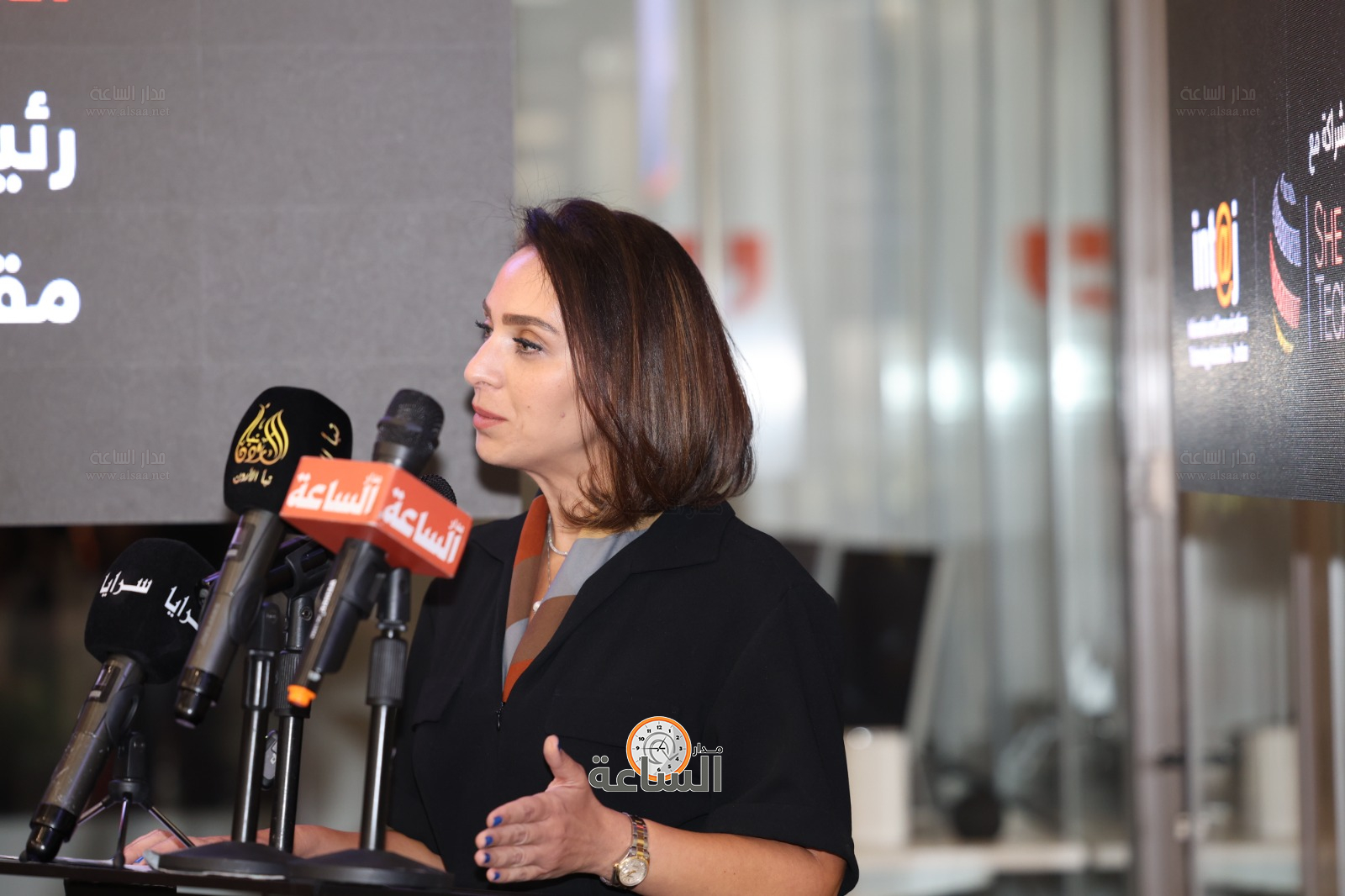 Madar Al-Saa Images 0.6899216984599561