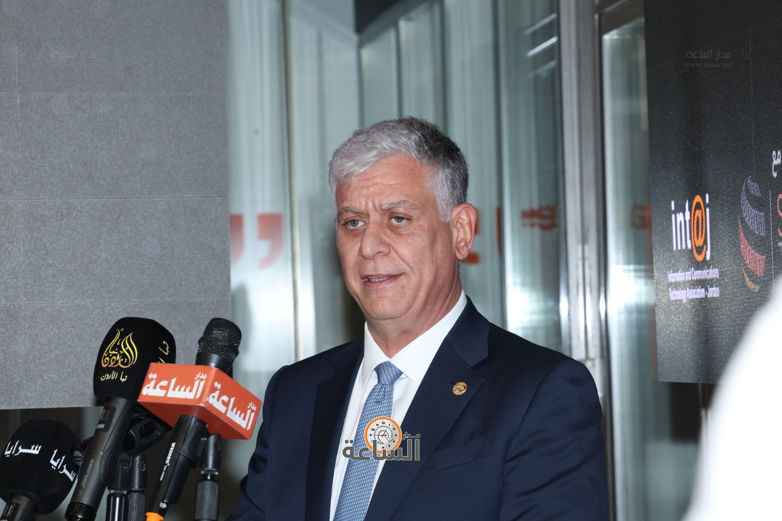 Madar Al-Saa Images 0.7522716736228308