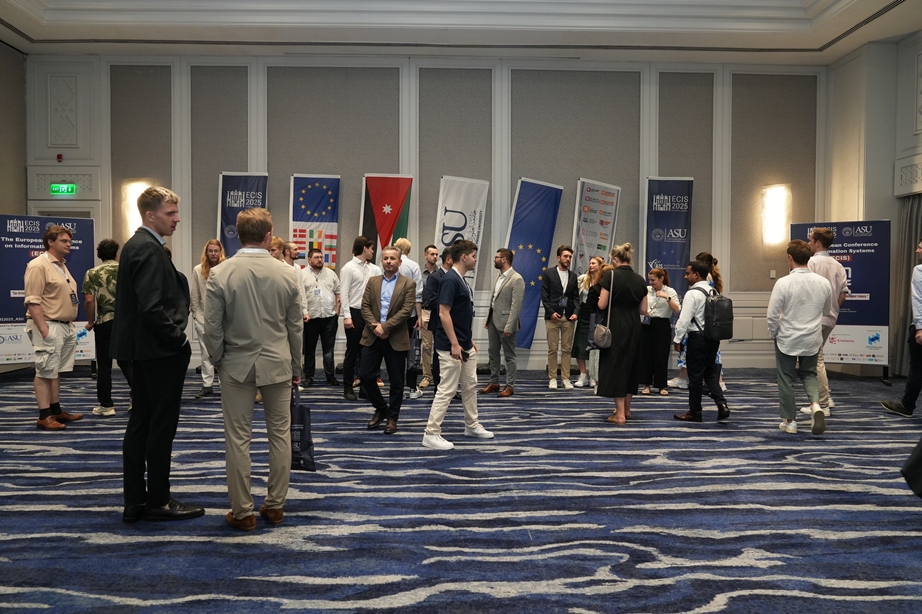 Madar Al-Saa Images 0.50623276574163