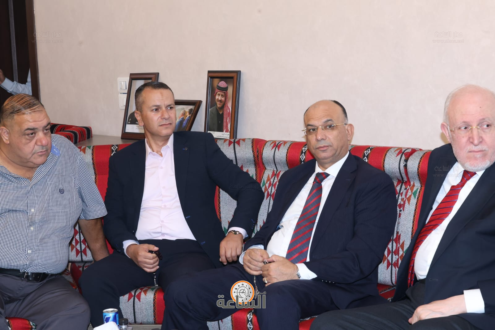 Madar Al-Saa Images 0.9385279499846412