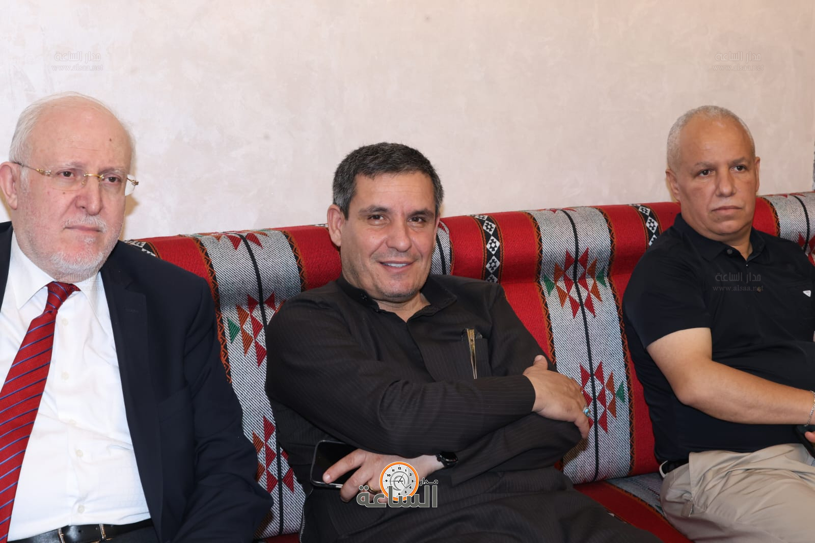 Madar Al-Saa Images 0.987601672347823