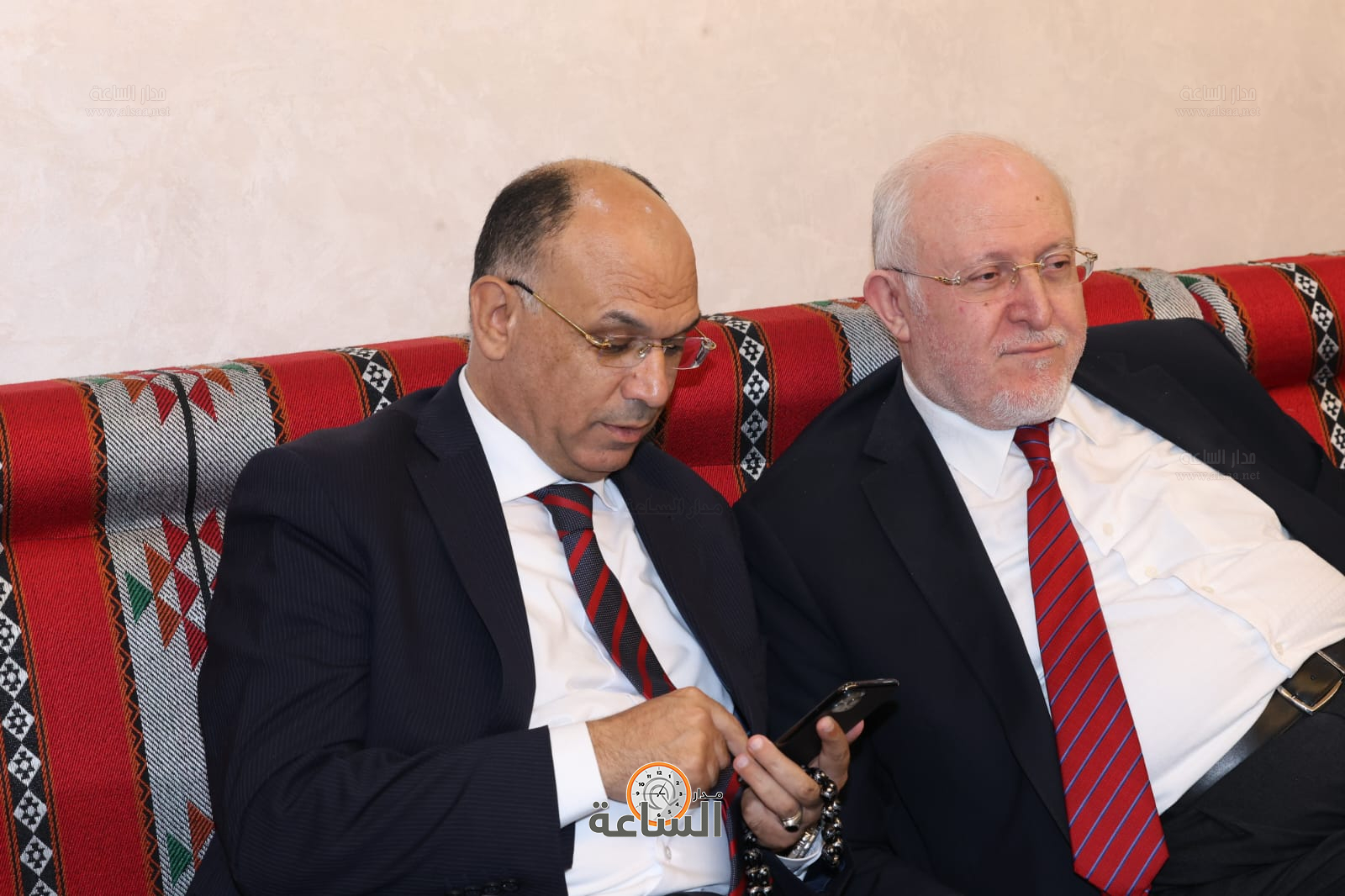 Madar Al-Saa Images 0.49120041755236177