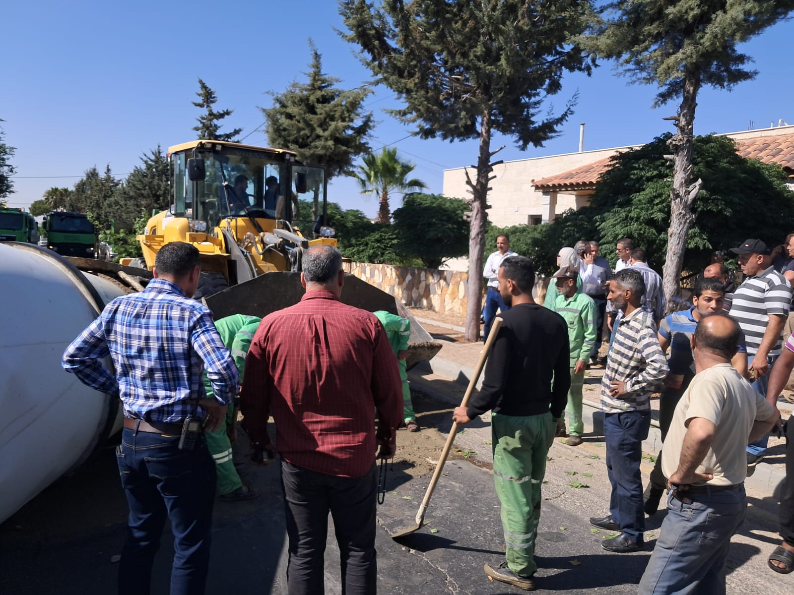 Madar Al-Saa Images 0.3361116689634045