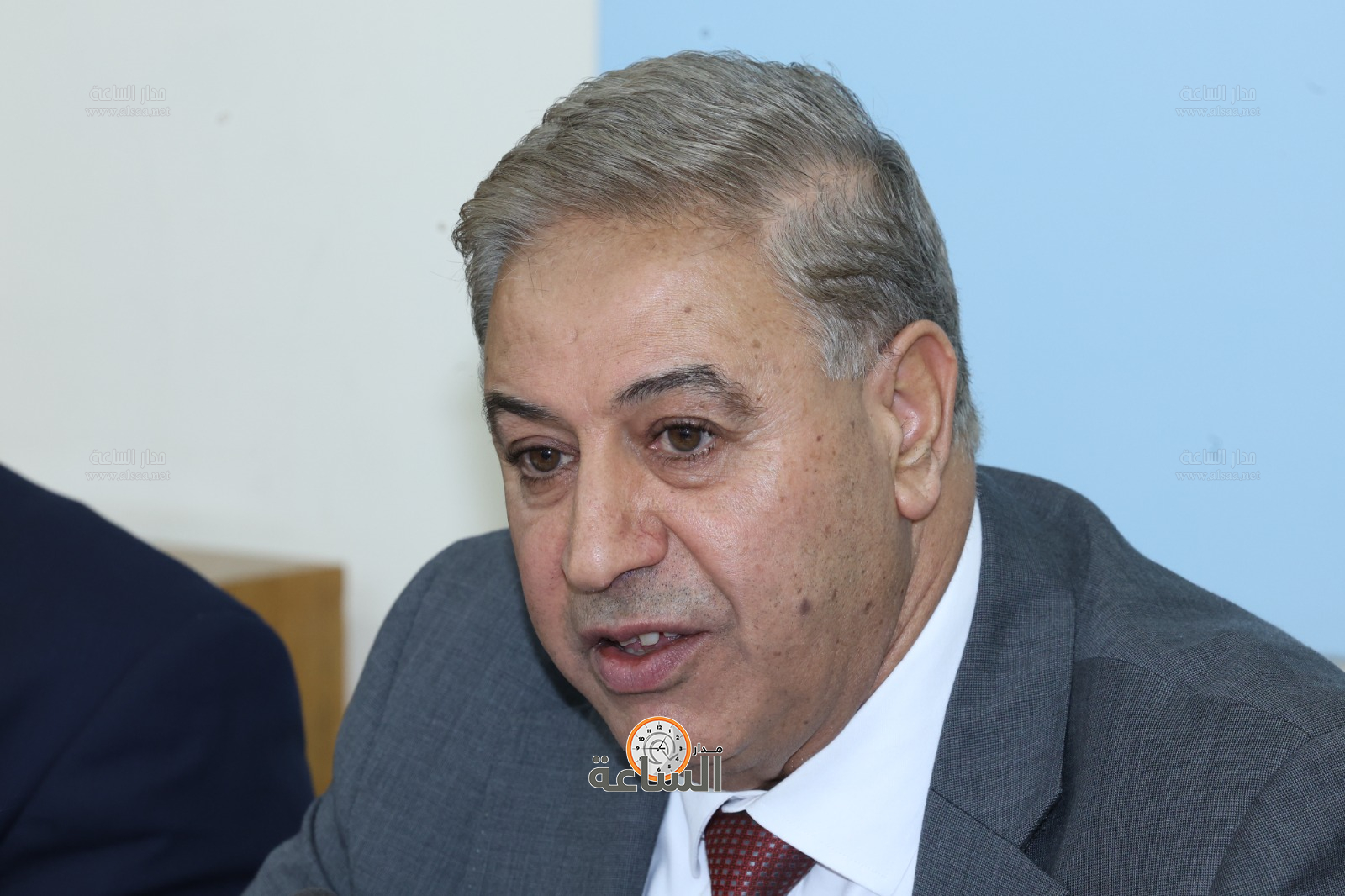 Madar Al-Saa Images 0.5744447417577689