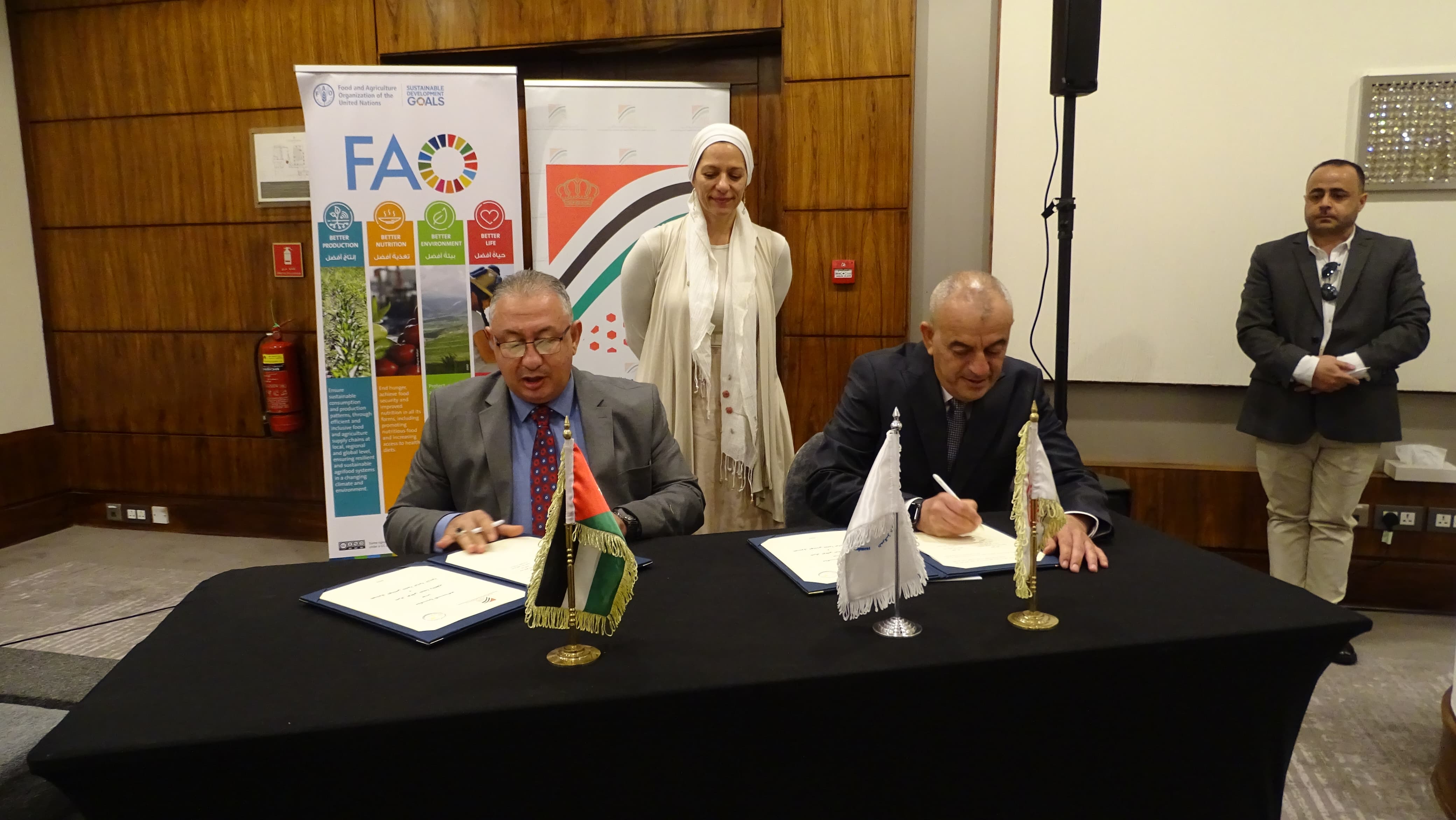 Madar Al-Saa Images 0.7568304364387193