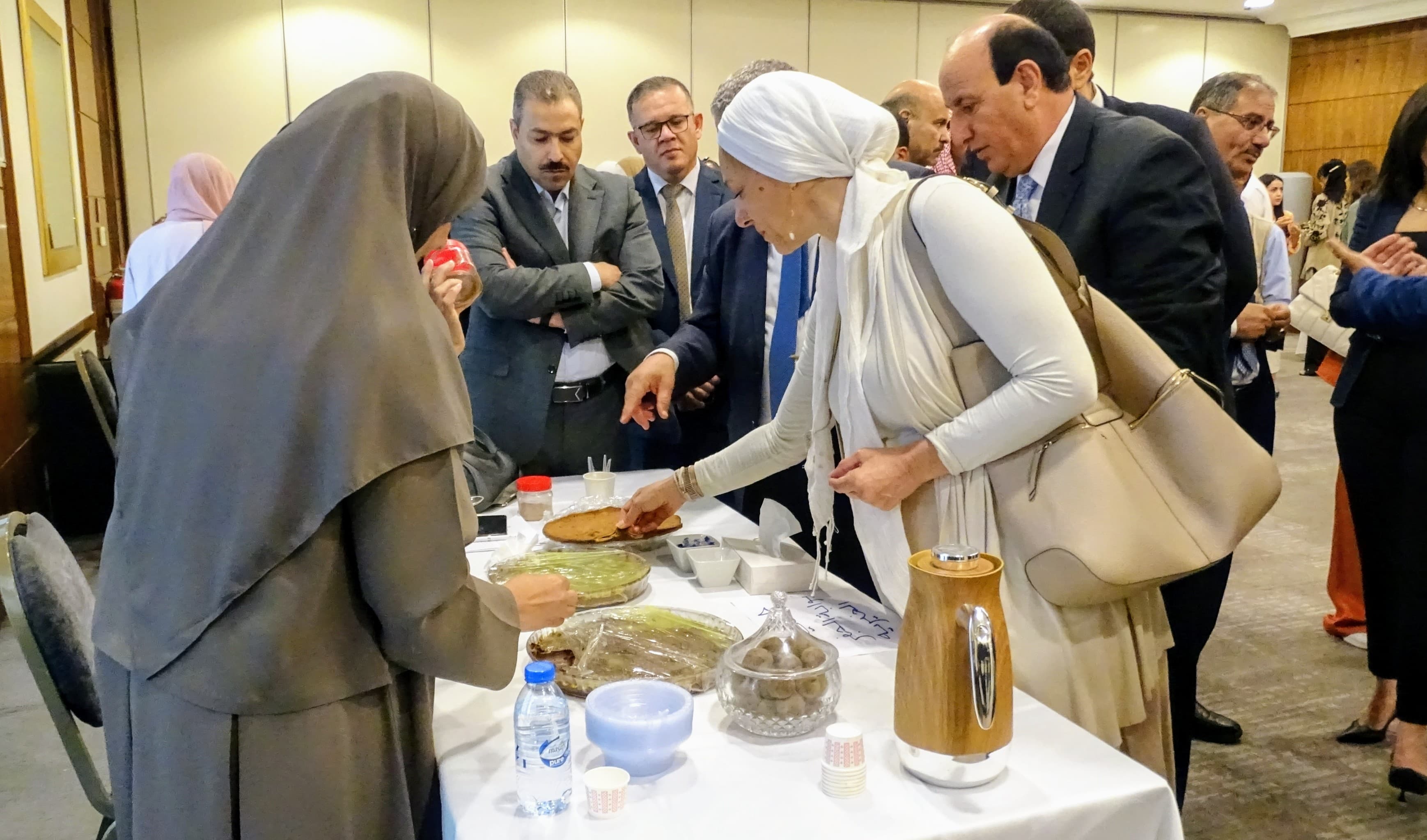 Madar Al-Saa Images 0.953251691275727