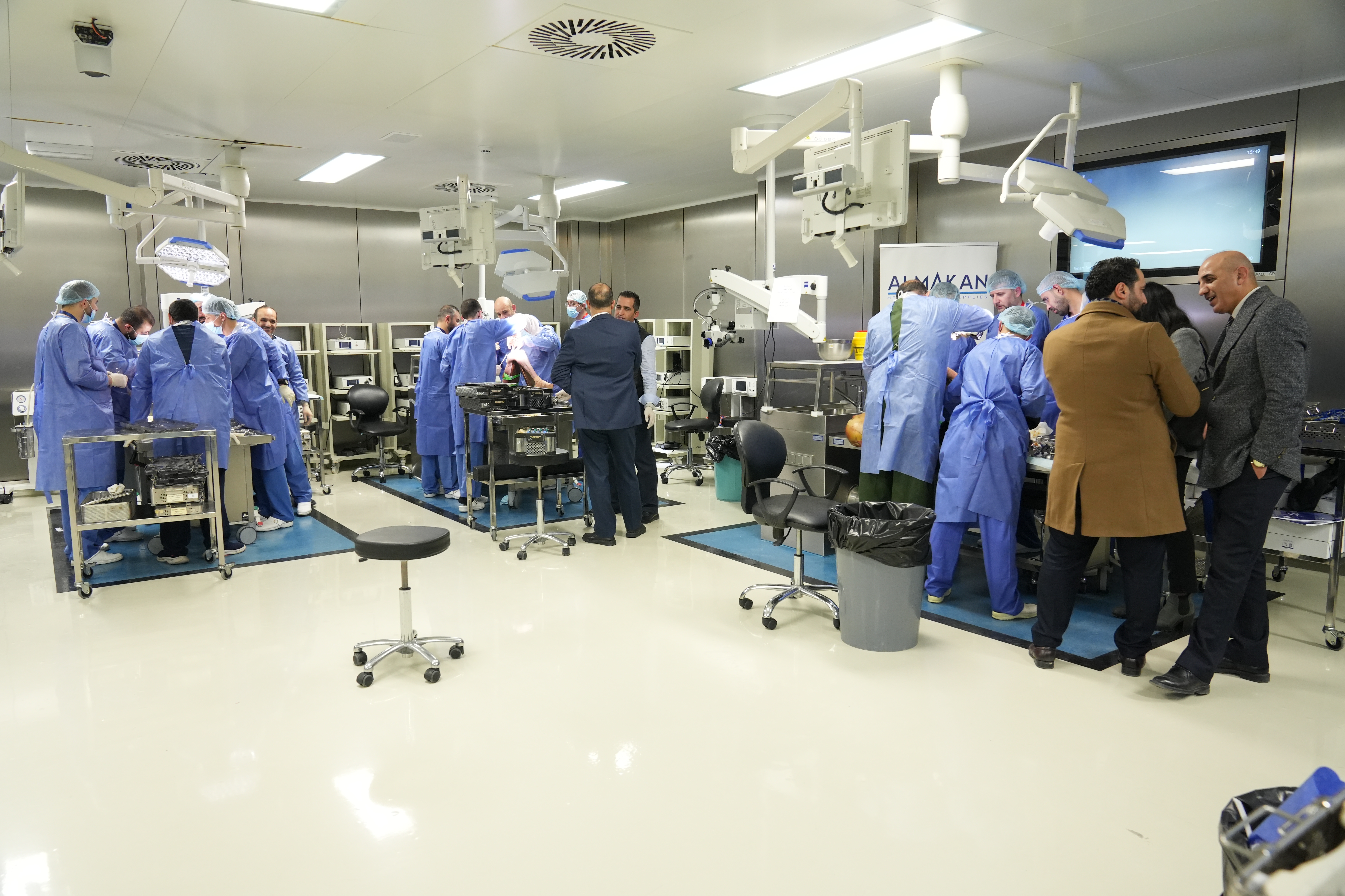 Madar Al-Saa Images 0.6248904135448179