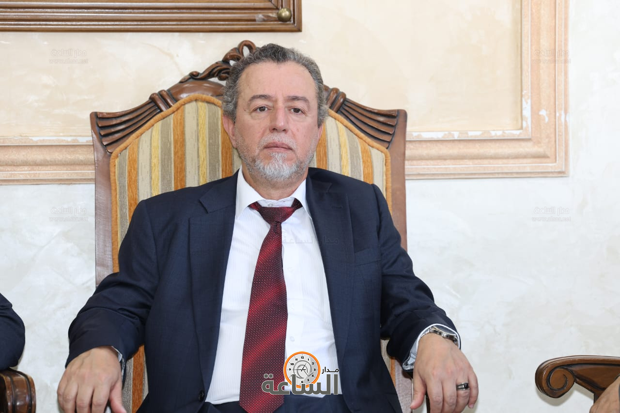 Madar Al-Saa Images 0.8708568291658338