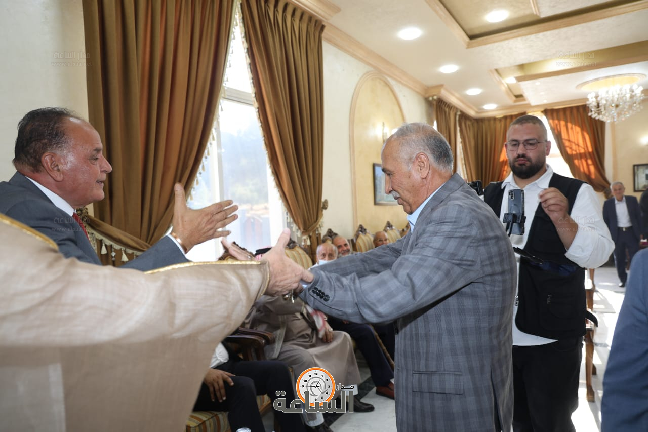 Madar Al-Saa Images 0.14939378010136406