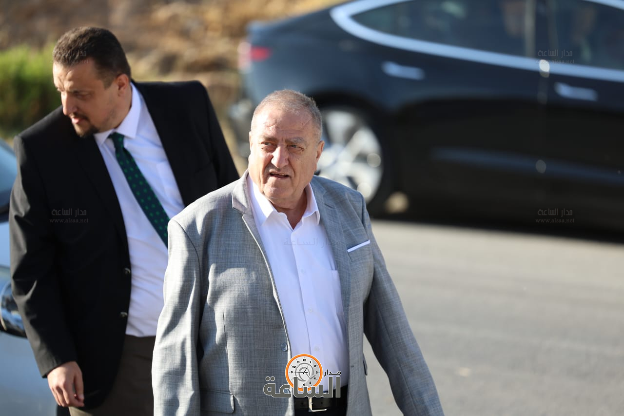 Madar Al-Saa Images 0.8805480376707193