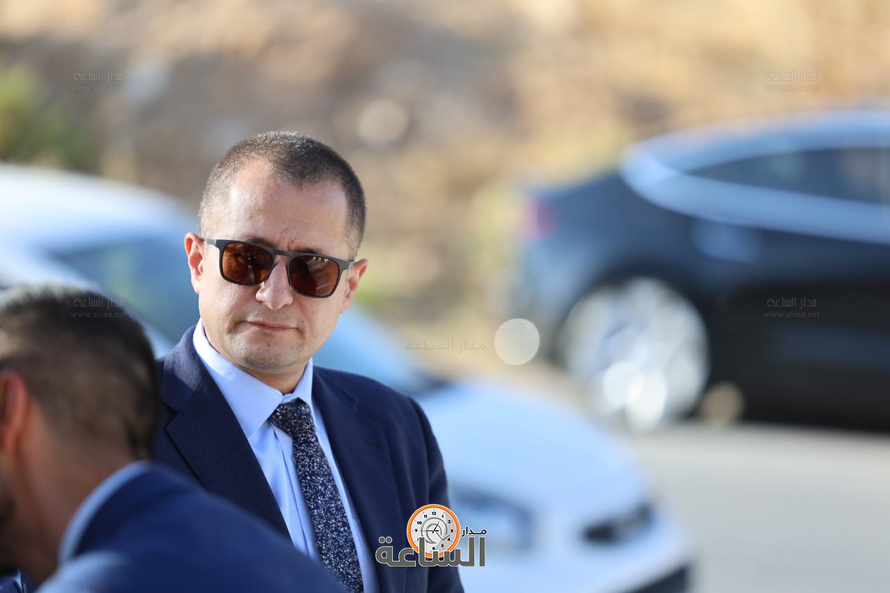 Madar Al-Saa Images 0.8729398641953077