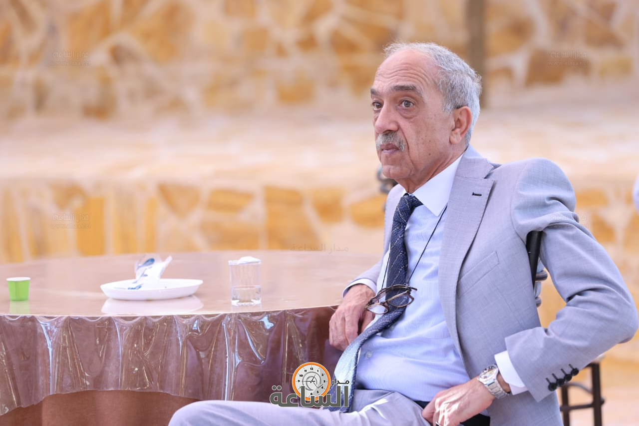 Madar Al-Saa Images 0.935087224904485