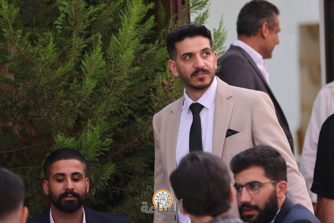 Madar Al-Saa Images 0.427045191052433