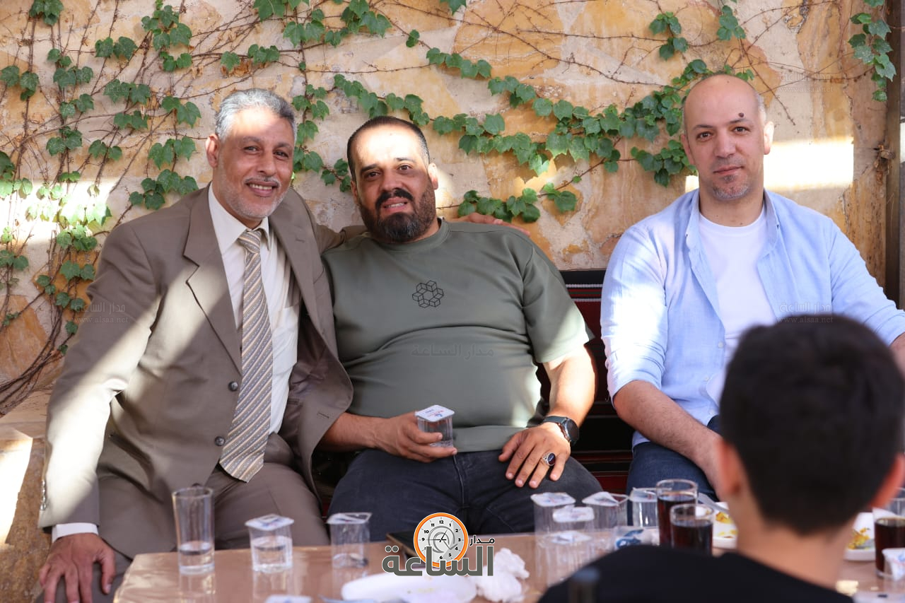 Madar Al-Saa Images 0.7954909375225416