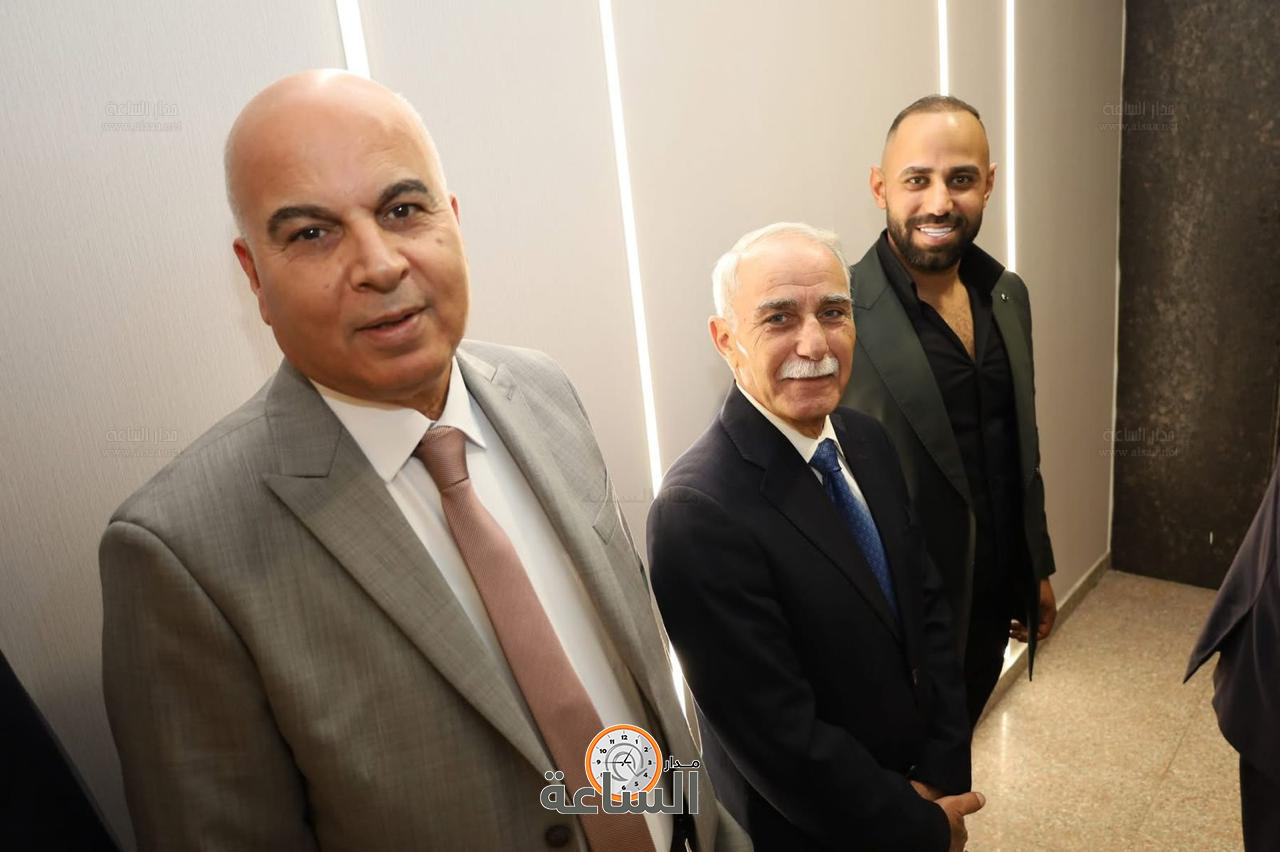 Madar Al-Saa Images 0.6709959405116914