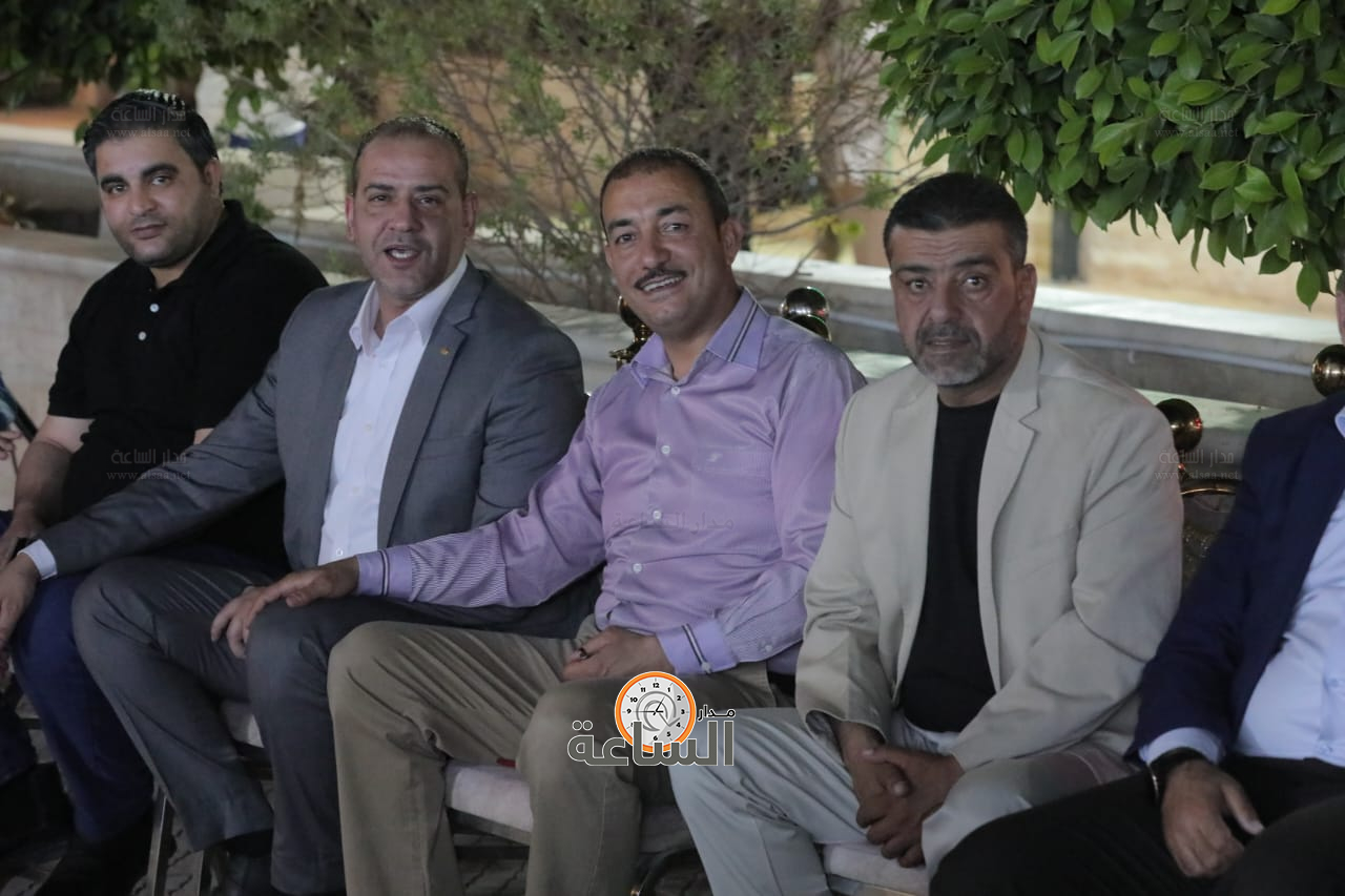 Madar Al-Saa Images 0.37253424254669687