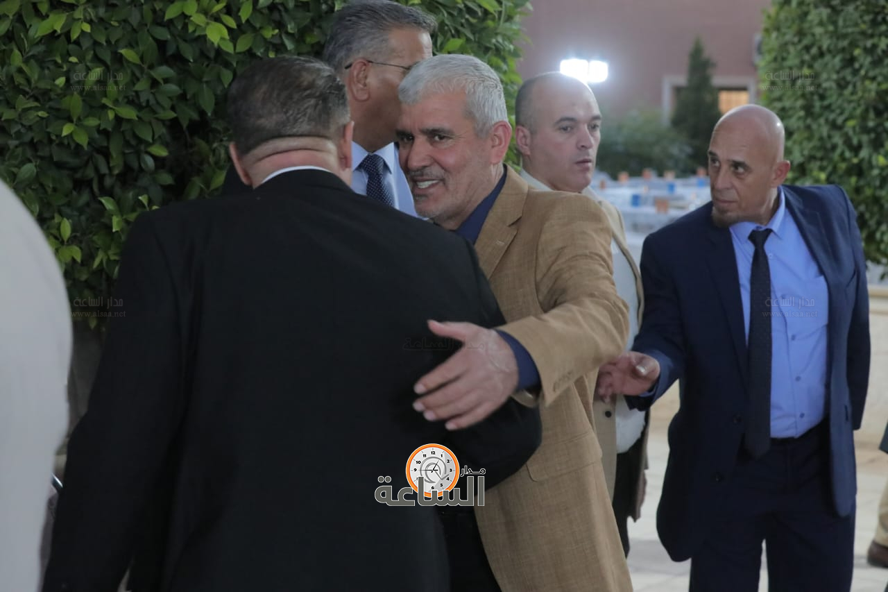 Madar Al-Saa Images 0.6091815138162368