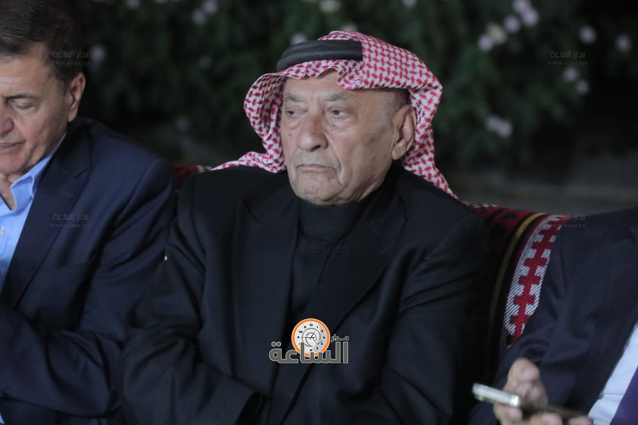 Madar Al-Saa Images 0.1776241190701131