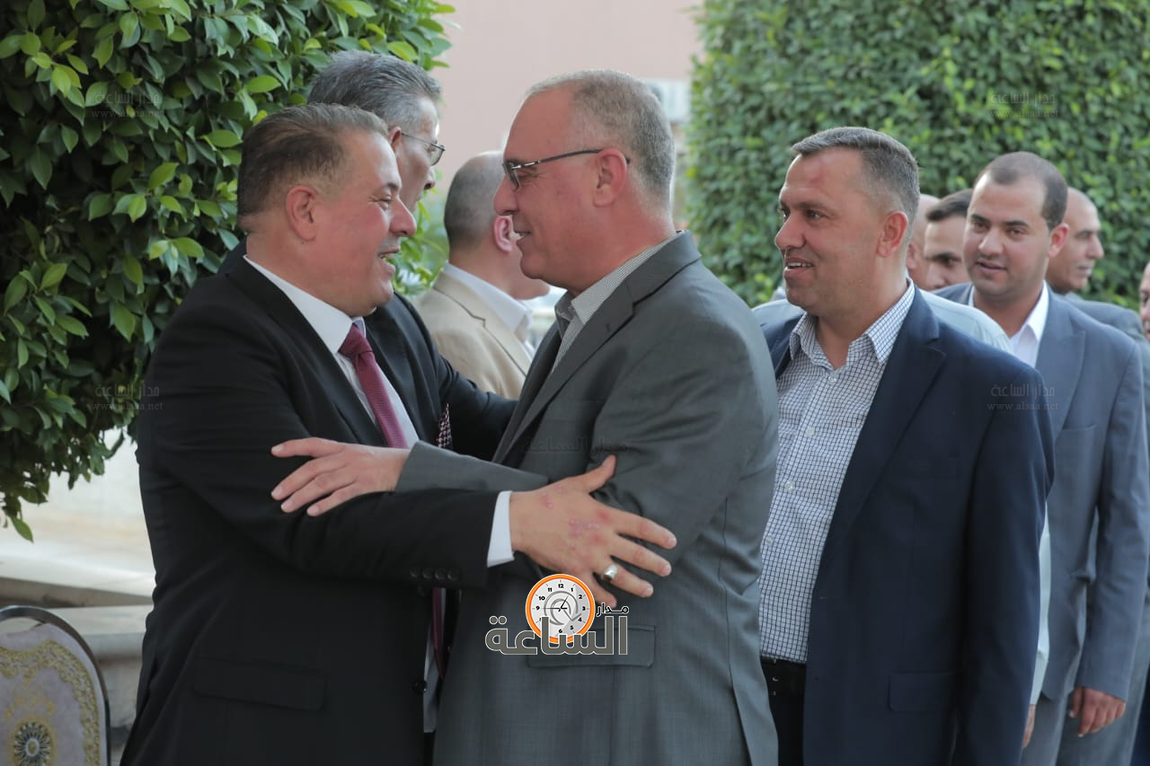 Madar Al-Saa Images 0.5557040698896799