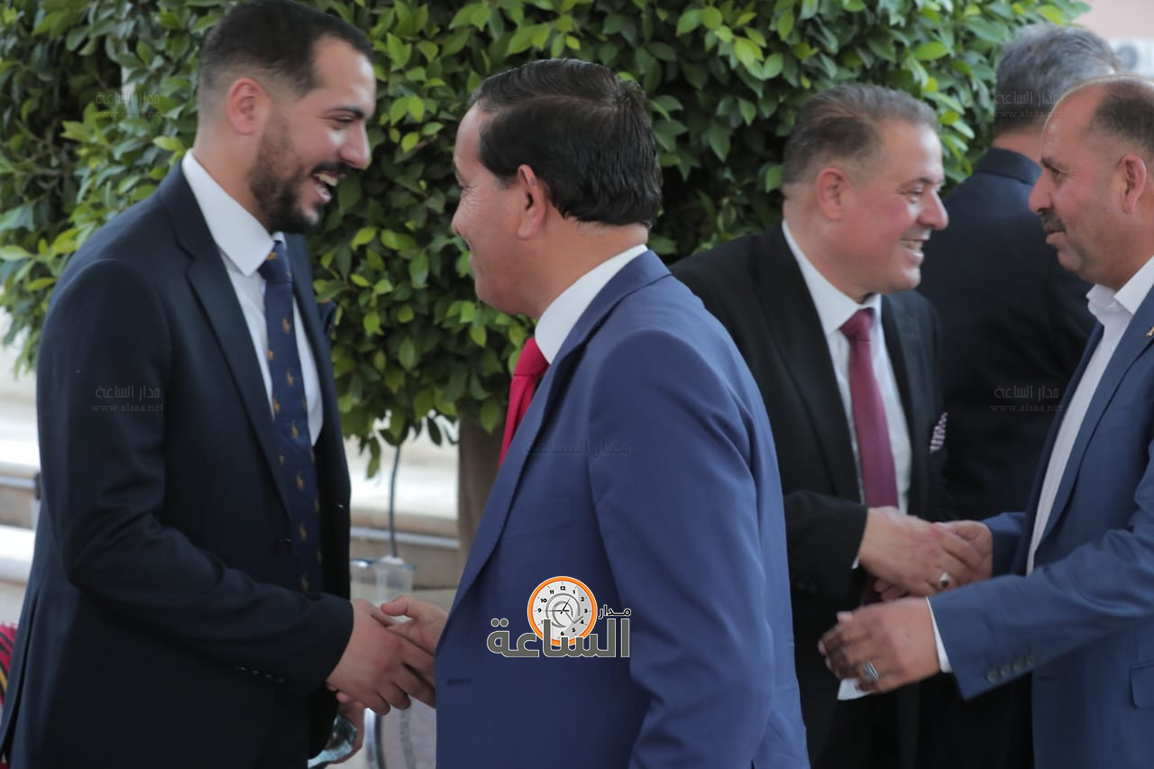 Madar Al-Saa Images 0.918723084320856