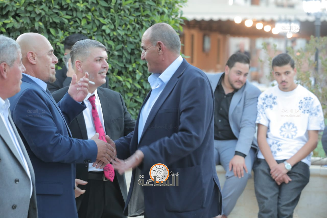 Madar Al-Saa Images 0.3232389490585482