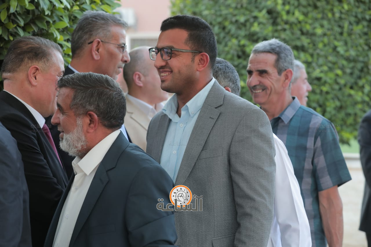 Madar Al-Saa Images 0.6468860726361898