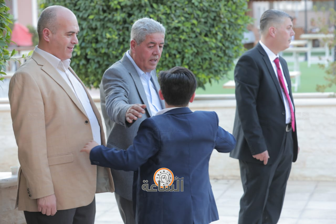 Madar Al-Saa Images 0.38232744590129397