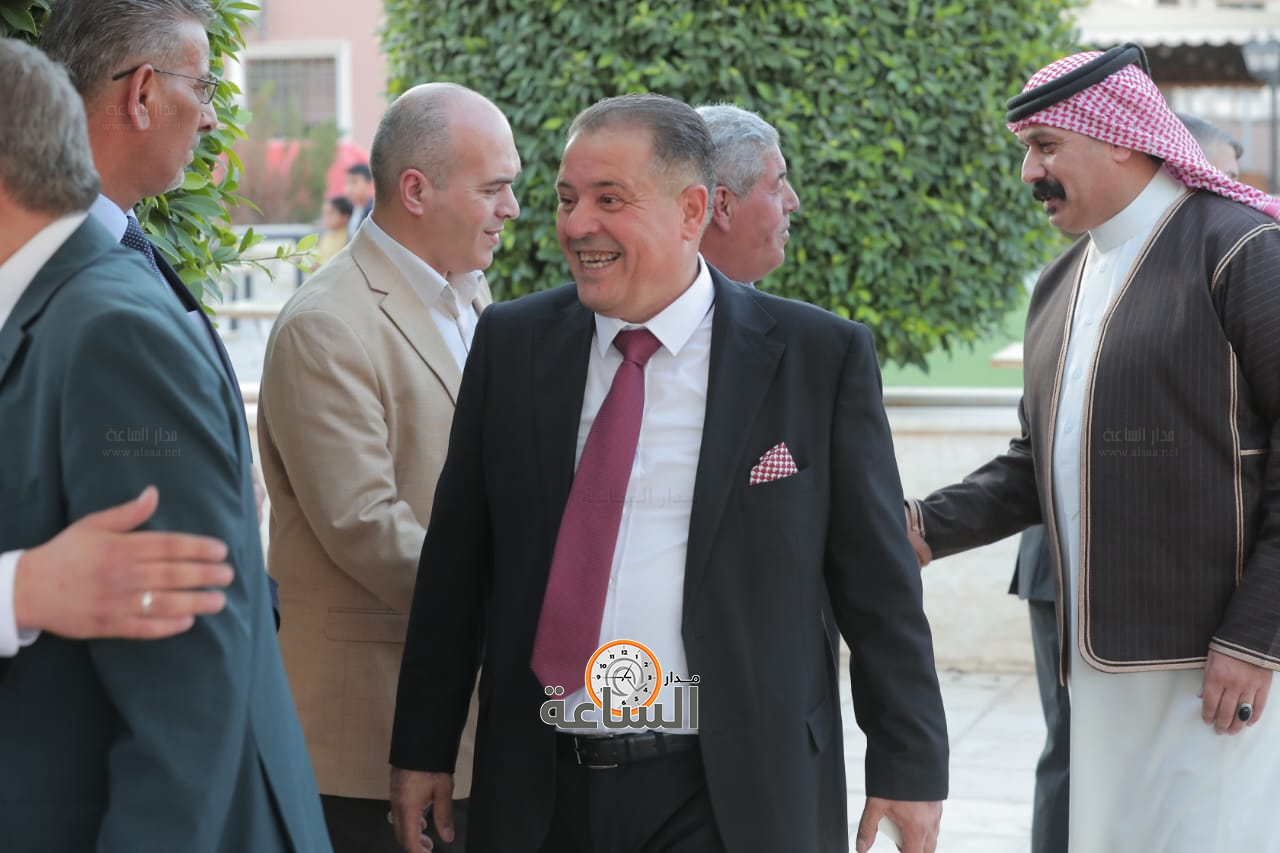 Madar Al-Saa Images 0.3212498608687988