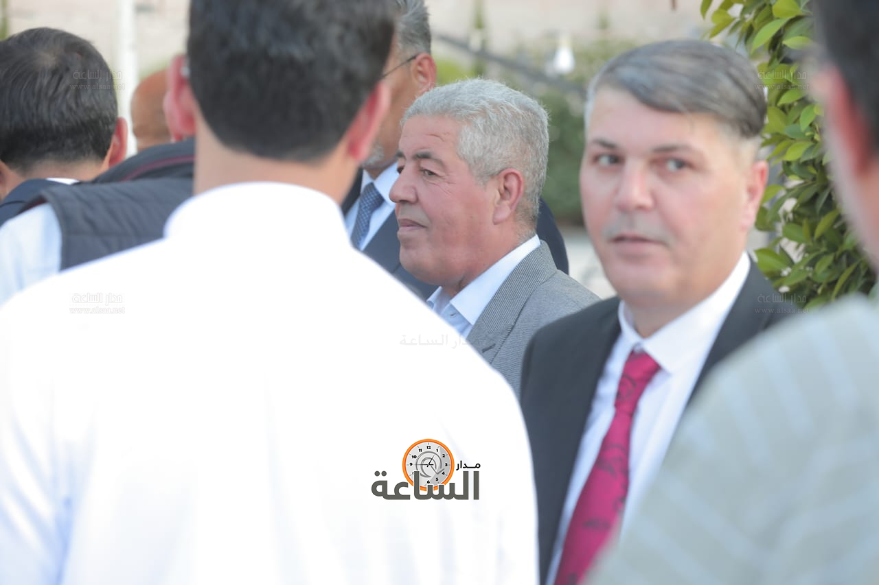 Madar Al-Saa Images 0.22405353187856003