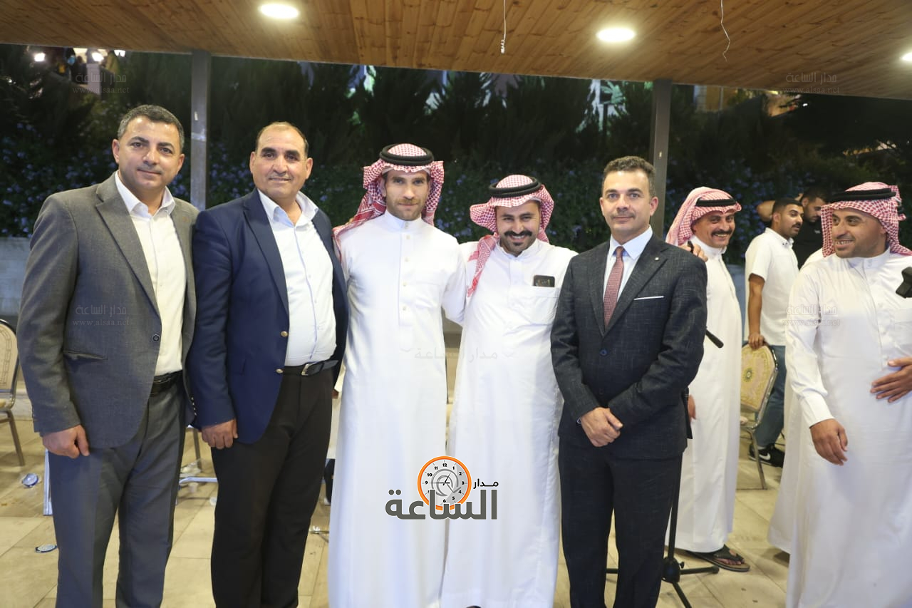 Madar Al-Saa Images 0.25829985378526743