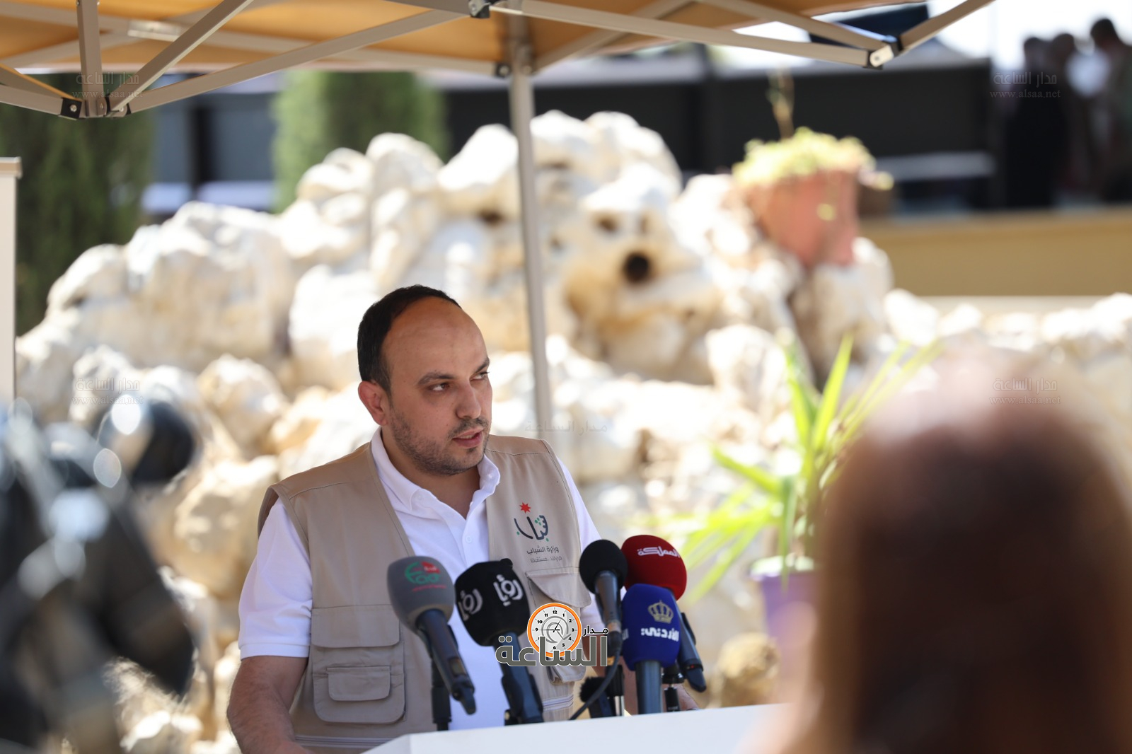 Madar Al-Saa Images 0.9616739341137462