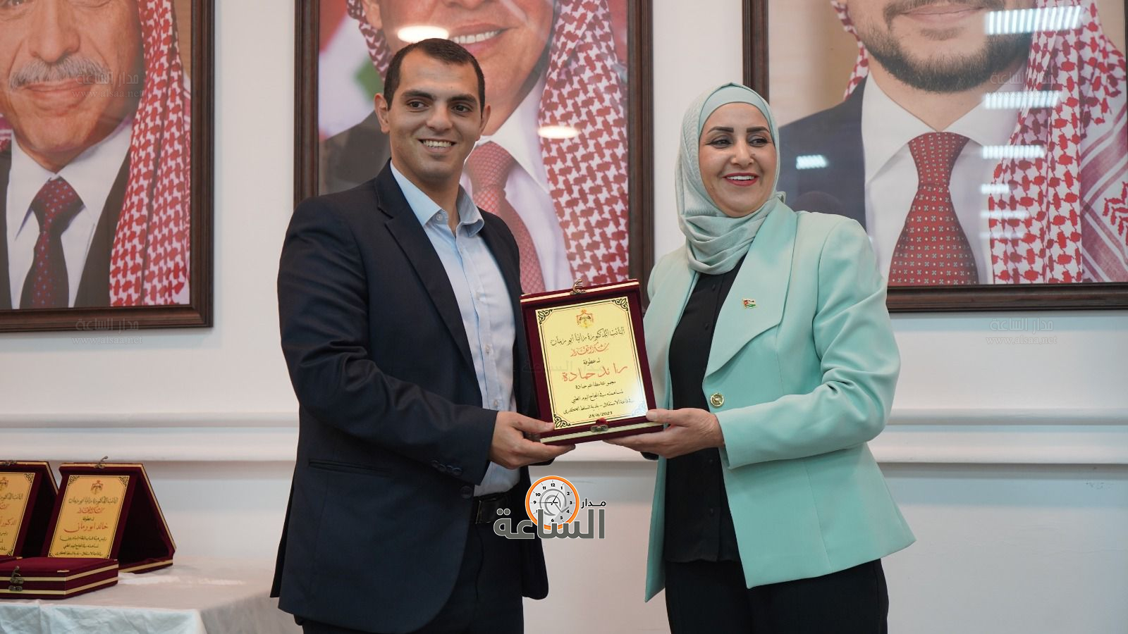 Madar Al-Saa Images 0.015609079193176889