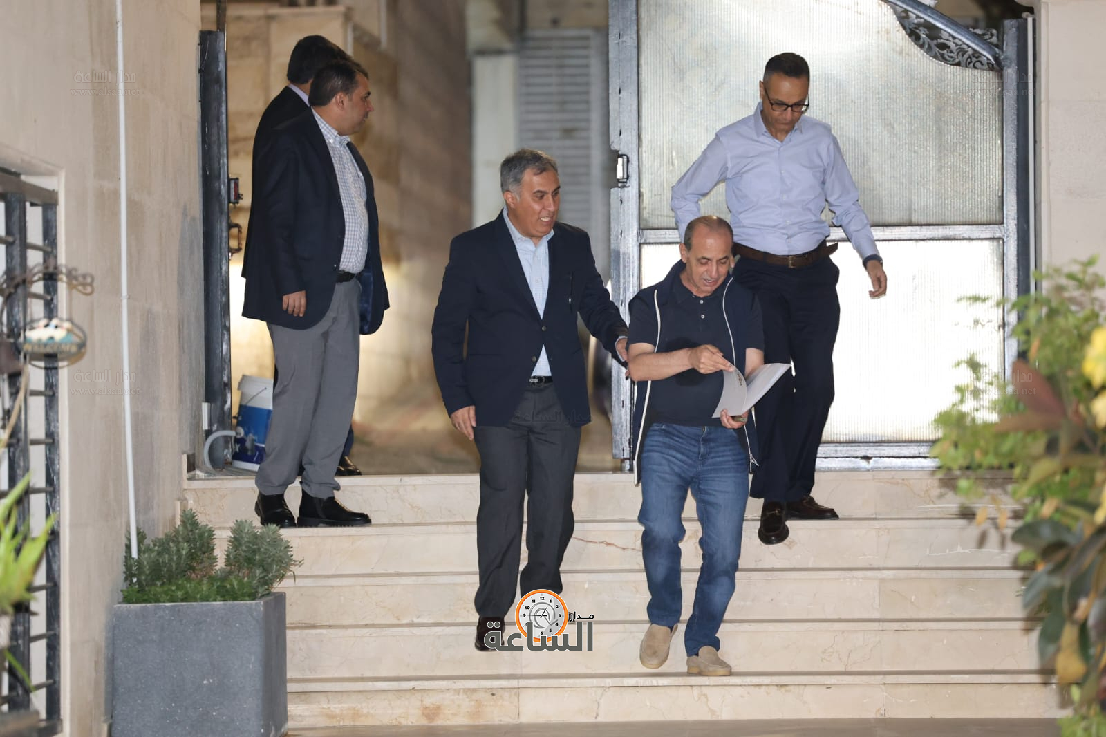 Madar Al-Saa Images 0.5846146816692578