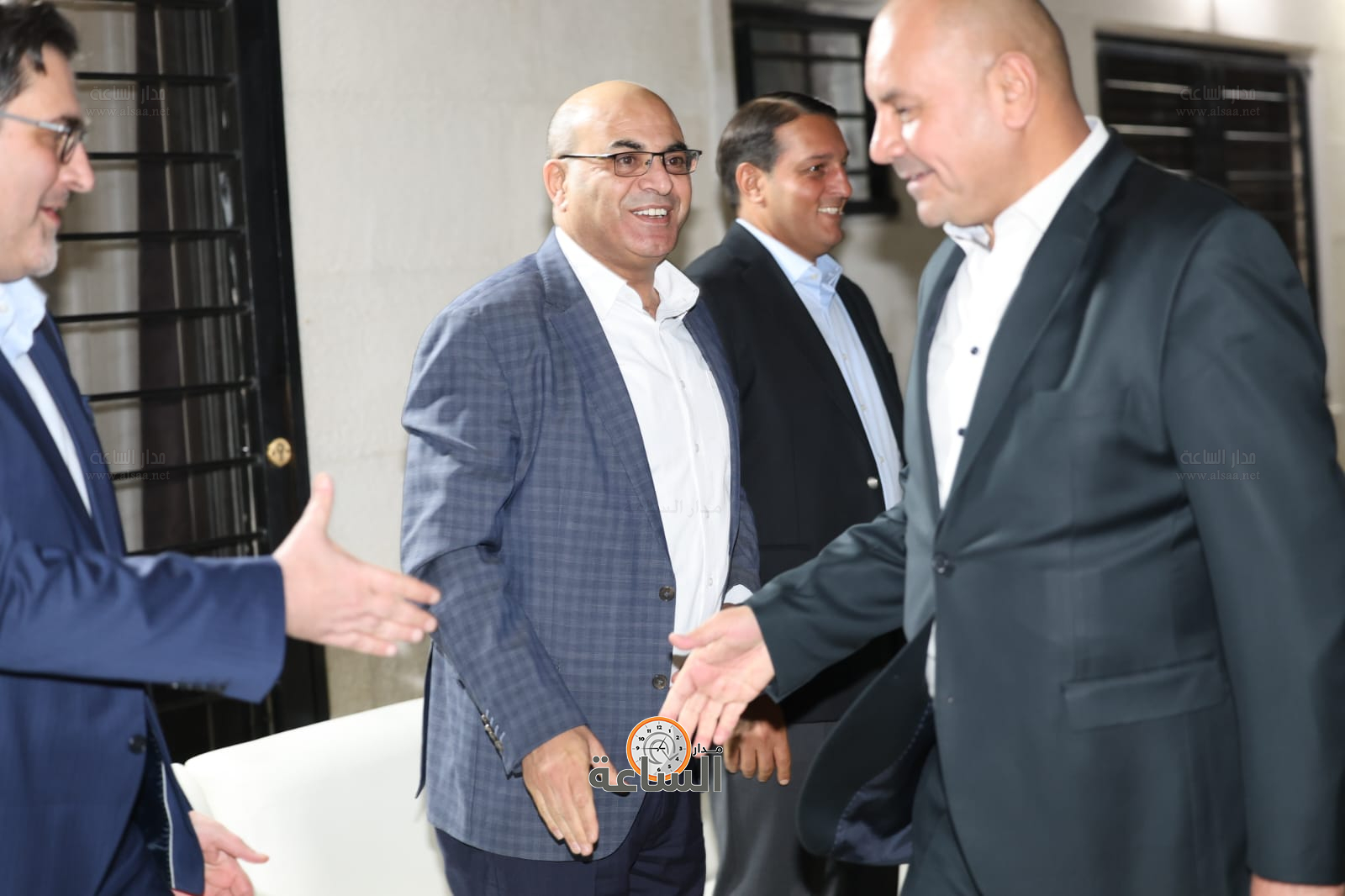 Madar Al-Saa Images 0.16892099139923933