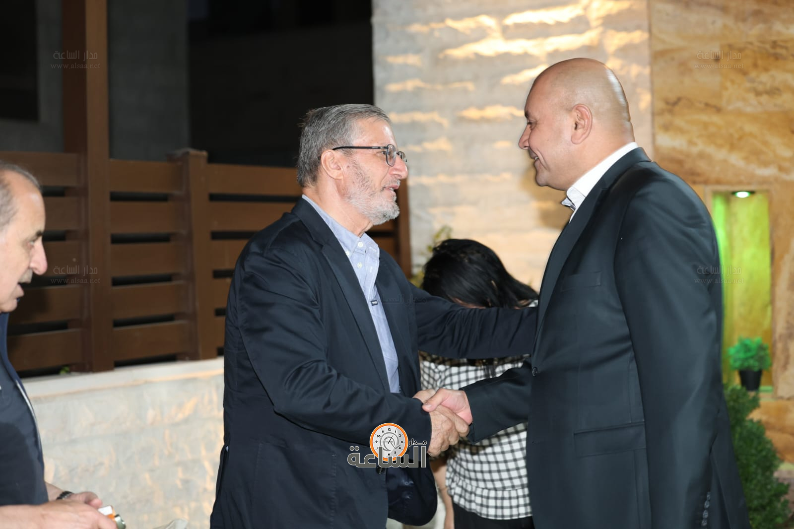 Madar Al-Saa Images 0.17984424698662305