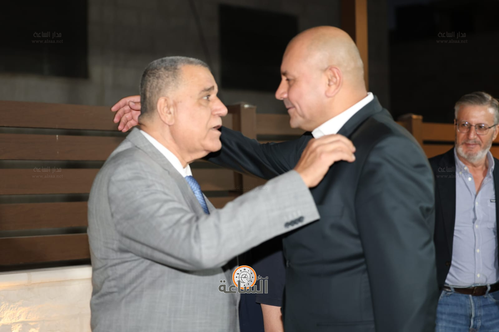 Madar Al-Saa Images 0.836662466585119