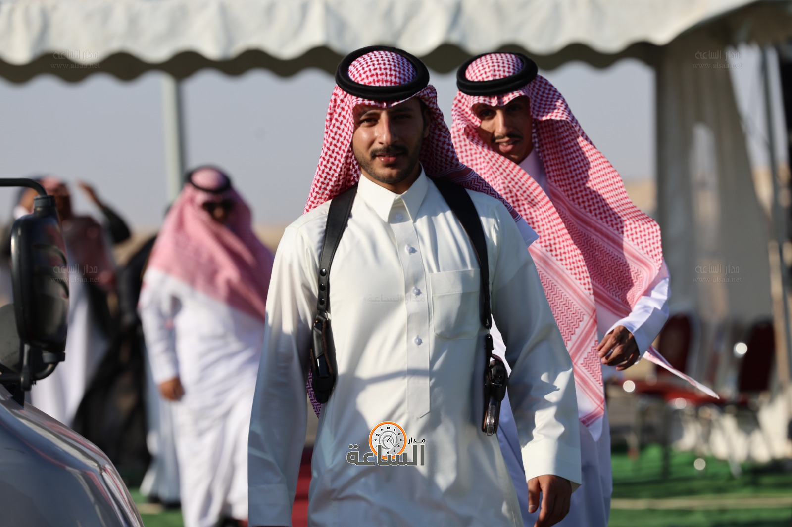 Madar Al-Saa Images 0.3726465041832655